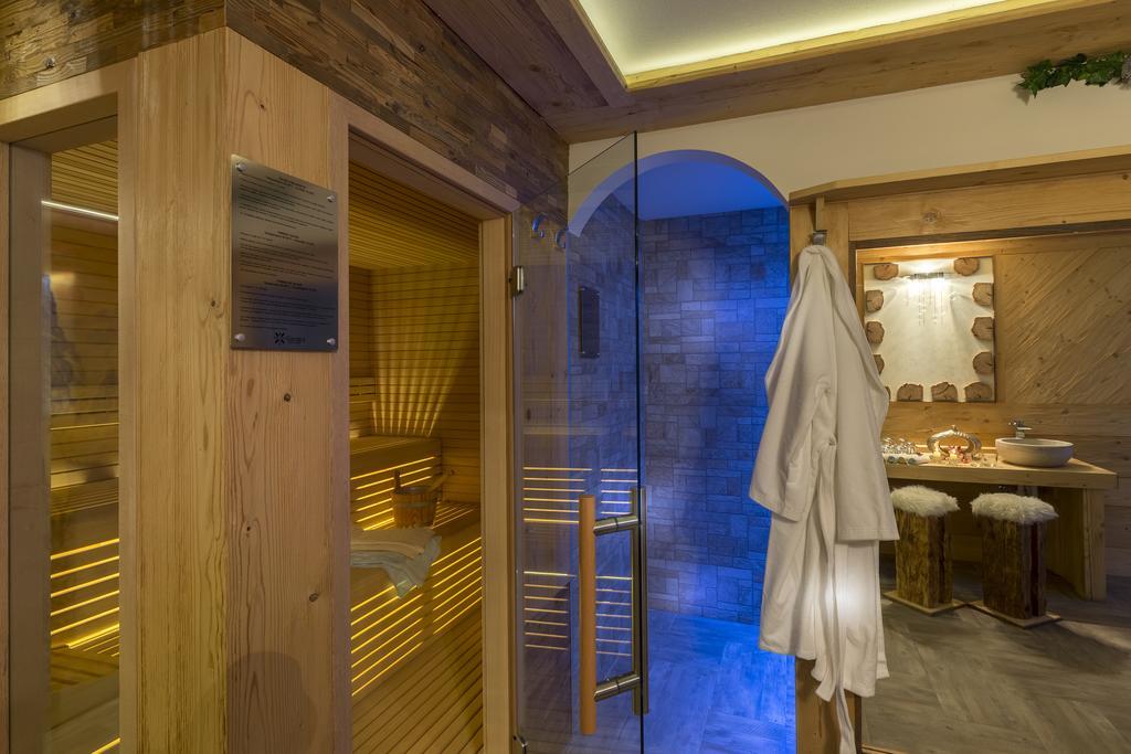 Garni Pra Fiori Otel Campitello di Fassa Dış mekan fotoğraf