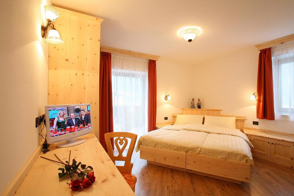 Garni Pra Fiori Otel Campitello di Fassa Oda fotoğraf