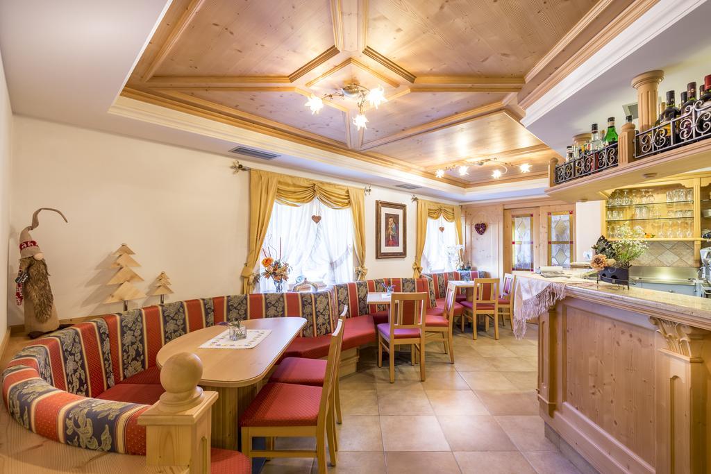 Garni Pra Fiori Otel Campitello di Fassa Dış mekan fotoğraf
